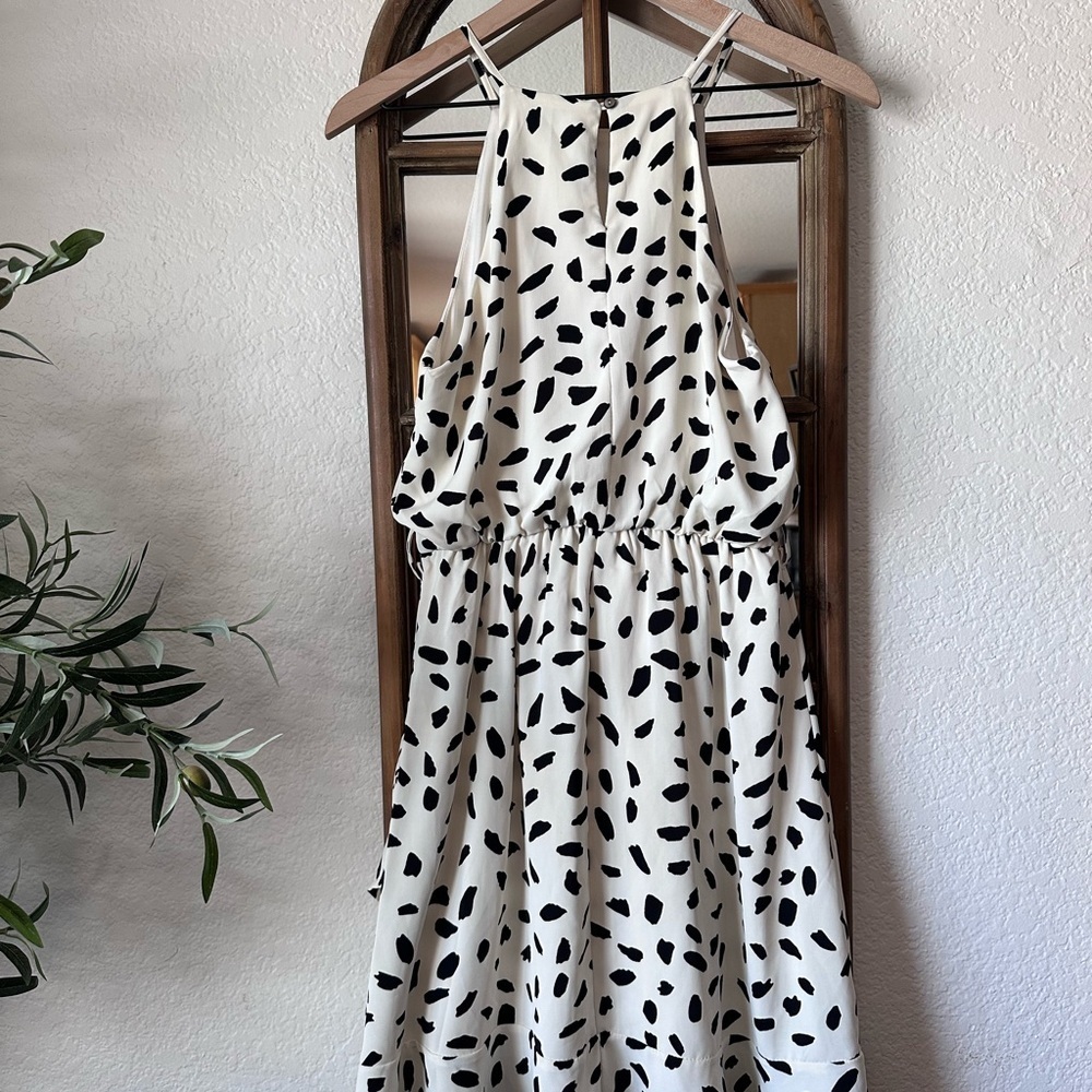 She + Sky NWT Black and White Patterned Dress - Picture 2 of 6